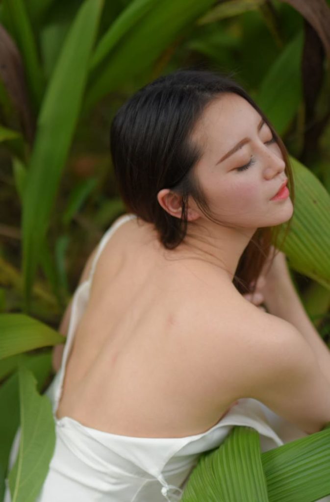 性感, 推荐, 素人, 连衣裙 私房写真,私人定制,白色连衣裙,独特韵味,性感套图下载